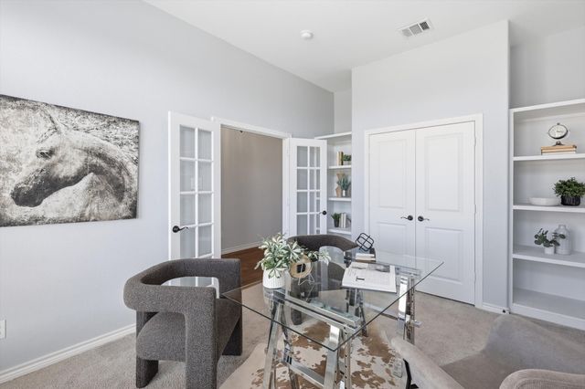 364 Sugar Creek Lane, Fort Worth, TX 76131