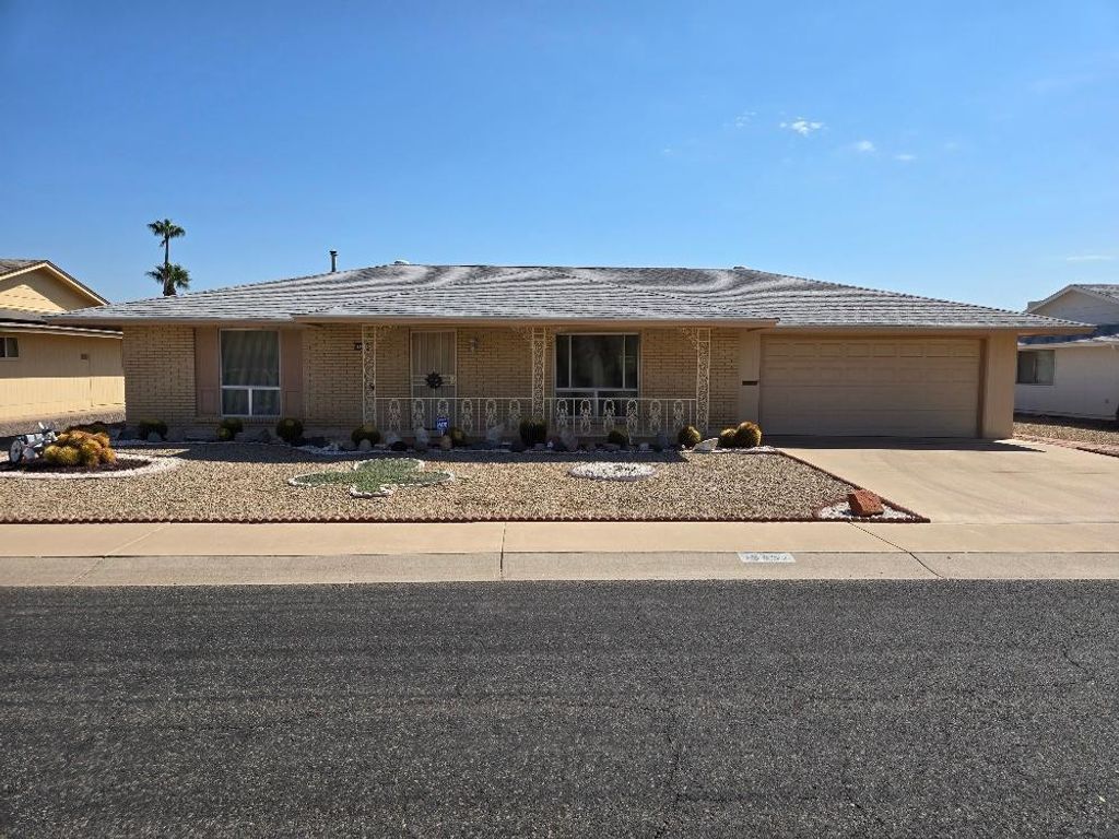 15457 N Ridgeview Road, Sun City, AZ 85351