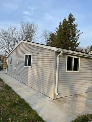 29311 Rockcastle Street, Farmington, MI 48336