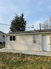 29311 Rockcastle Street, Farmington, MI 48336