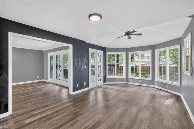 216 Admiral CT, Hampton, VA 23669