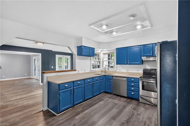 216 Admiral CT, Hampton, VA 23669