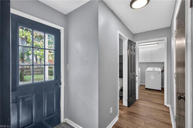 216 Admiral CT, Hampton, VA 23669