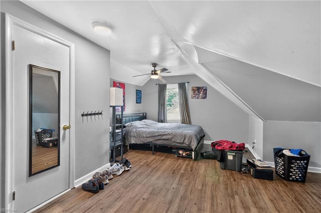216 Admiral CT, Hampton, VA 23669