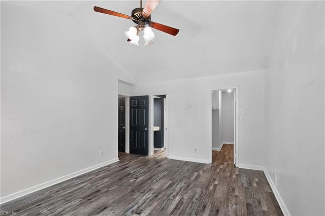 216 Admiral CT, Hampton, VA 23669