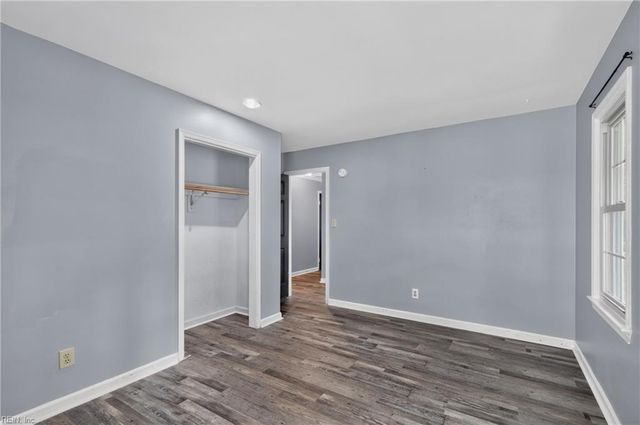 216 Admiral CT, Hampton, VA 23669