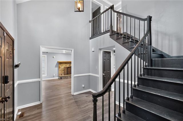 216 Admiral CT, Hampton, VA 23669