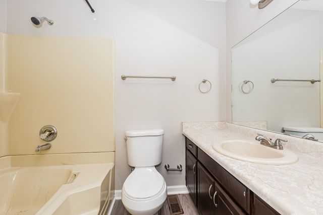 620 Cedar Bend Ln, La Vergne, TN 37086