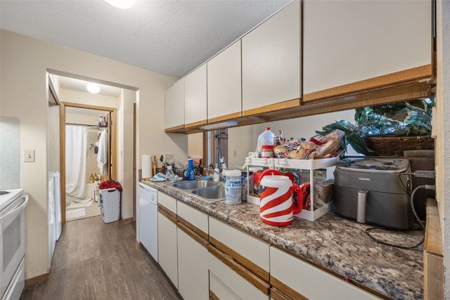 904 Benton Drive 32, Iowa City, IA 52246