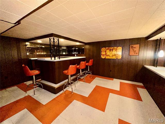 7424 Anrose Drive, University City, MO 63130