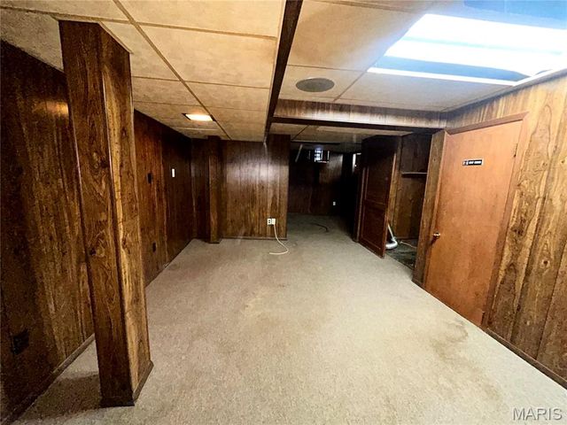 7424 Anrose Drive, University City, MO 63130