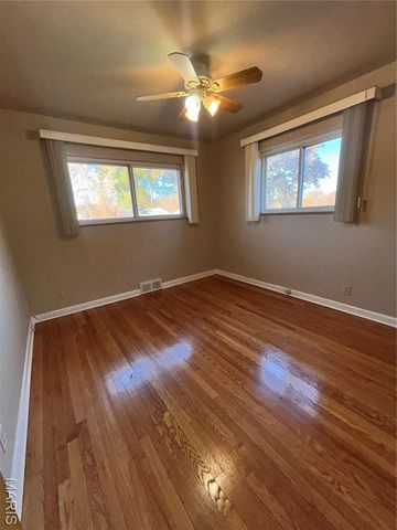 7424 Anrose Drive, University City, MO 63130