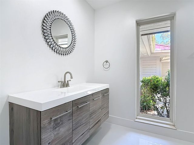 1200 Poitras Dr, Vero Beach, FL 32963