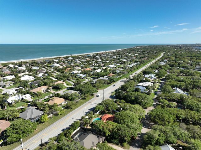 1200 Poitras Dr, Vero Beach, FL 32963