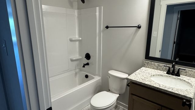 504 W Foxrun, Springfield, TN 37172