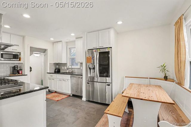 3210 N Wilson Avenue, Royal Oak, MI 48073