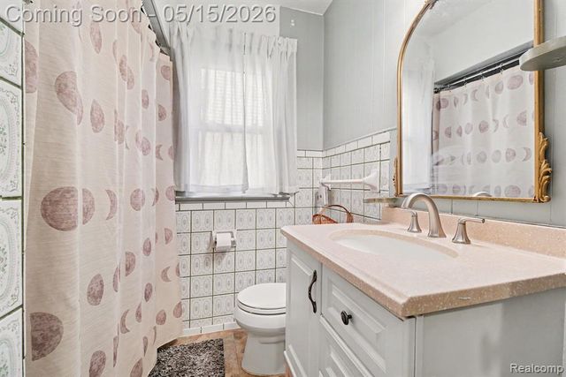 3210 N Wilson Avenue, Royal Oak, MI 48073