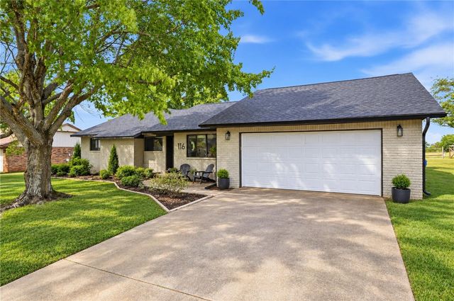 116 W 26th Circle, Fayetteville, AR 72701