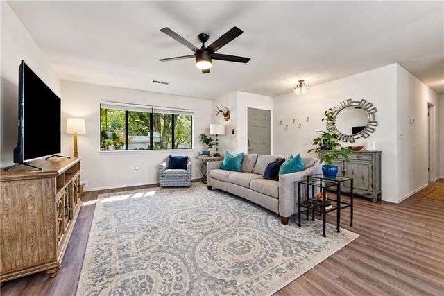 116 W 26th Circle, Fayetteville, AR 72701