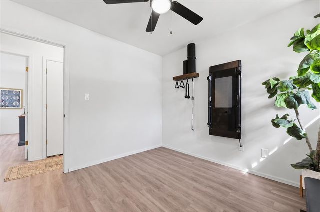 116 W 26th Circle, Fayetteville, AR 72701