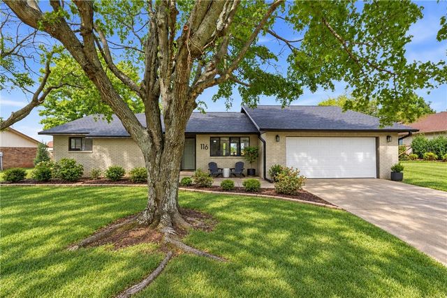 116 W 26th Circle, Fayetteville, AR 72701