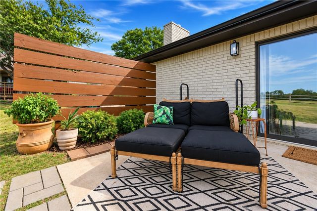116 W 26th Circle, Fayetteville, AR 72701