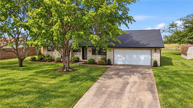 116 W 26th Circle, Fayetteville, AR 72701