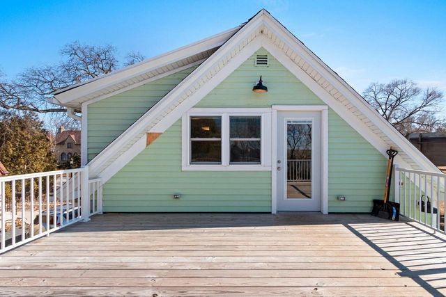 1222 S MONROE AVENUE, Green Bay, WI 54301