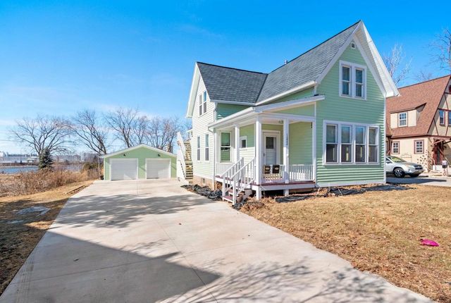 1222 S MONROE AVENUE, Green Bay, WI 54301