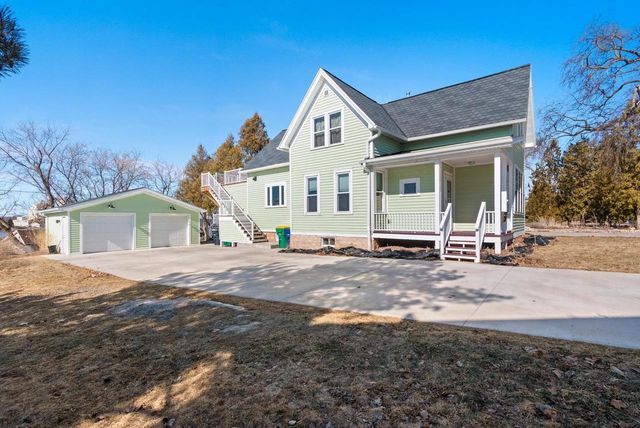 1222 S MONROE AVENUE, Green Bay, WI 54301