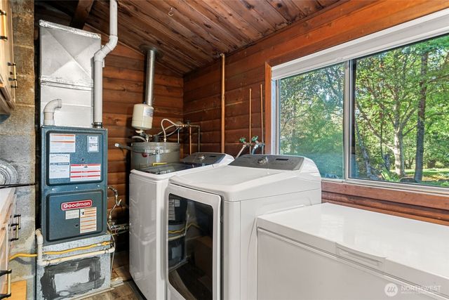 9361 Misery Point Road NW, Seabeck, WA 98380