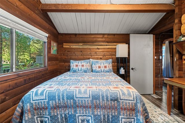 9361 Misery Point Road NW, Seabeck, WA 98380