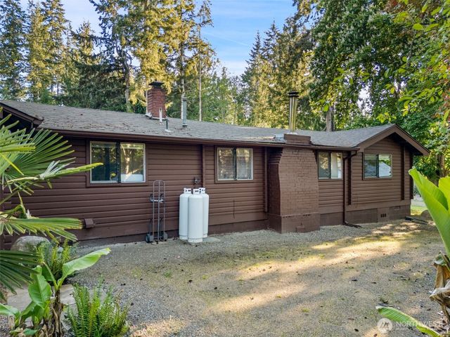 9361 Misery Point Road NW, Seabeck, WA 98380
