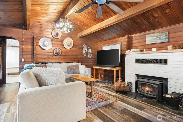 9361 Misery Point Road NW, Seabeck, WA 98380