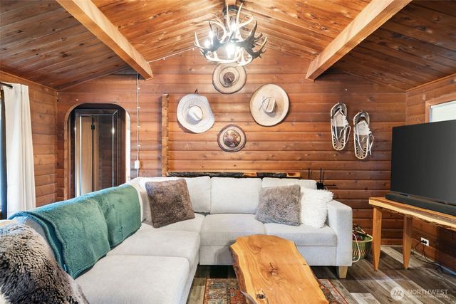 9361 Misery Point Road NW, Seabeck, WA 98380