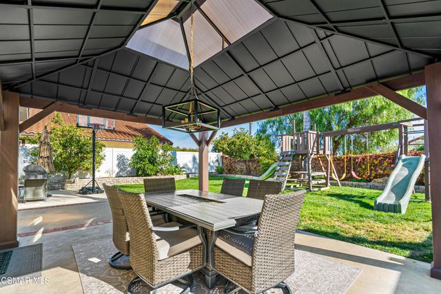 584 Fresh Meadows Road, Simi Valley, CA 93065