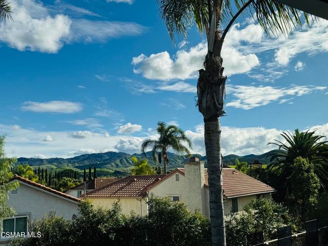 584 Fresh Meadows Road, Simi Valley, CA 93065