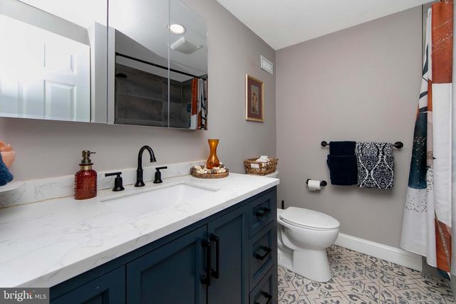 480 HARTFORD RD, Mount Laurel, NJ 08054