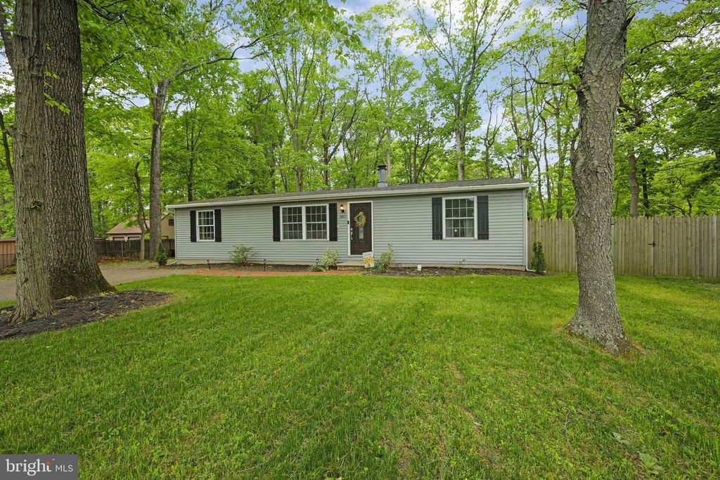 480 HARTFORD RD, Mount Laurel, NJ 08054