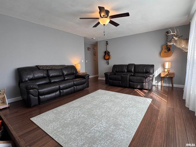 3300 Haviland Drive, Springfield, IL 62704