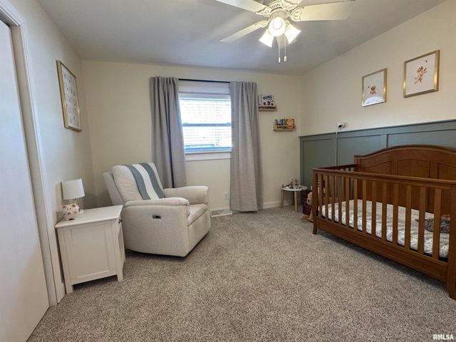 3300 Haviland Drive, Springfield, IL 62704