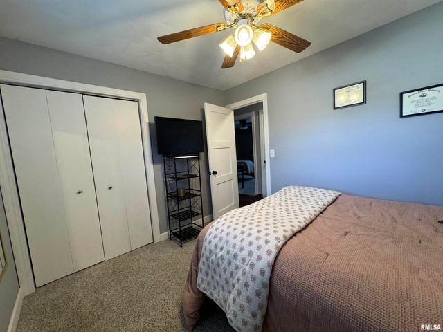 3300 Haviland Drive, Springfield, IL 62704