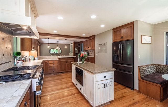 20565 Bellwood Ct, Foresthill, CA 95631