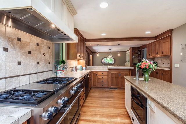 20565 Bellwood Ct, Foresthill, CA 95631