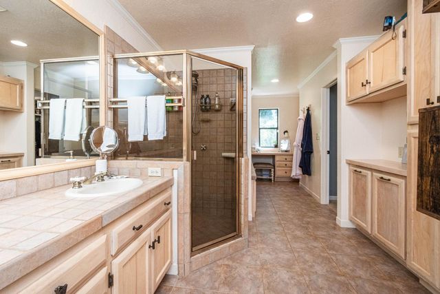 20565 Bellwood Ct, Foresthill, CA 95631