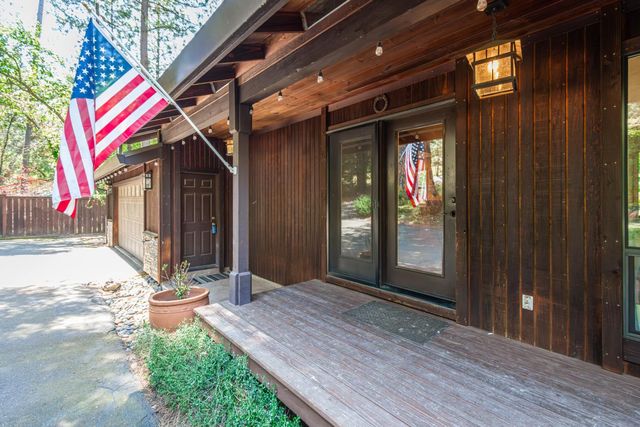 20565 Bellwood Ct, Foresthill, CA 95631