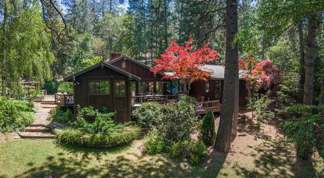 20565 Bellwood Ct, Foresthill, CA 95631