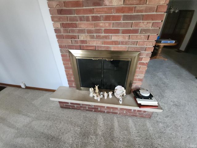 112 E Beckley Street, Royal Center, IN 46978