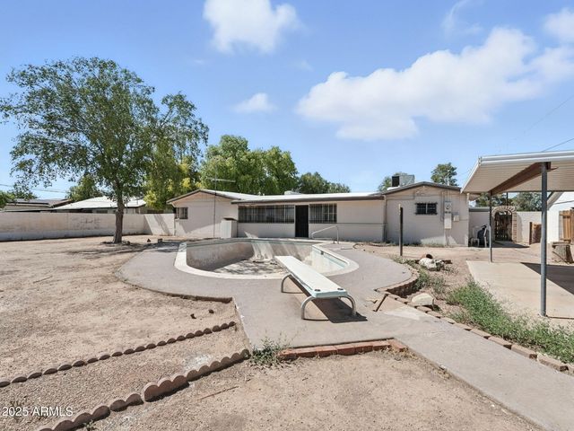 657 W ROOSEVELT Avenue, Coolidge, AZ 85128