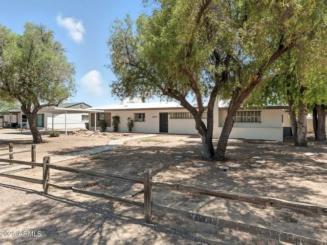 657 W ROOSEVELT Avenue, Coolidge, AZ 85128